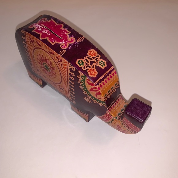 Leather Elephant Coin Bank - Picture 4 of 9